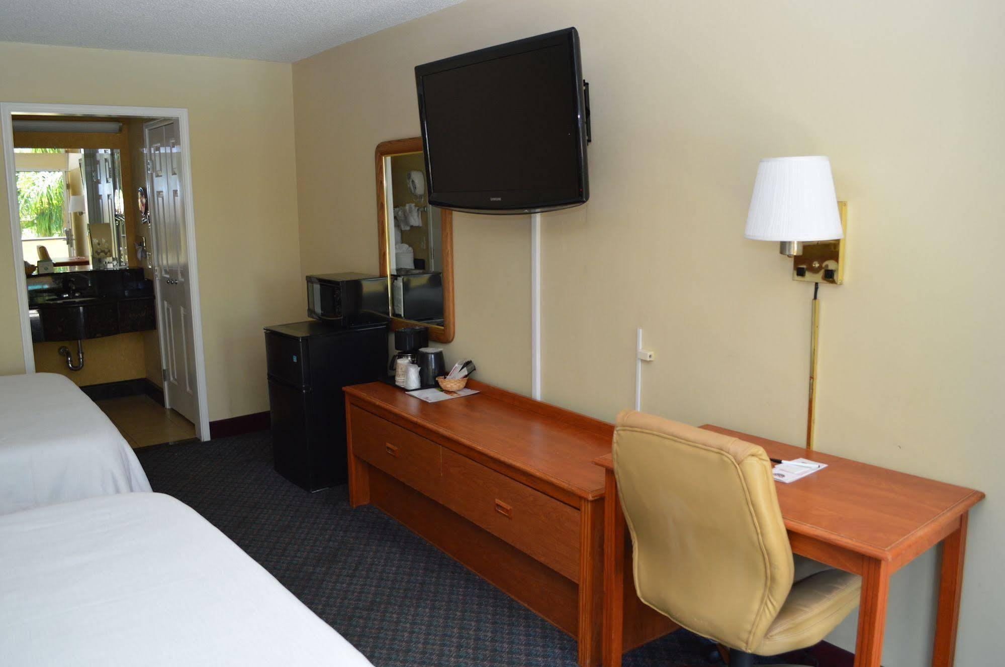 Ontario Airport Inn Exterior foto